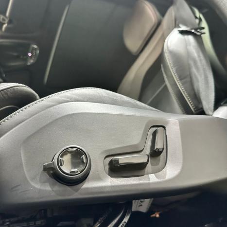 VOLVO XC60 2.0 16V 4P T8 HYBRID R-DESIGN AWD GEARTRONIC AUTOM�TICO, Foto 30