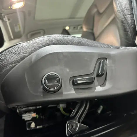 VOLVO XC60 2.0 16V 4P T8 RECHARGE H�BRIDO PLUS AWD TURBO GEARTRONIC AUTOM�TICO, Foto 25