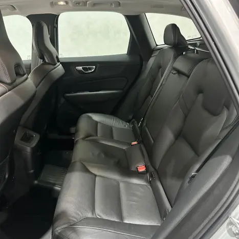 VOLVO XC60 2.0 16V 4P T8 RECHARGE H�BRIDO PLUS AWD TURBO GEARTRONIC AUTOM�TICO, Foto 26