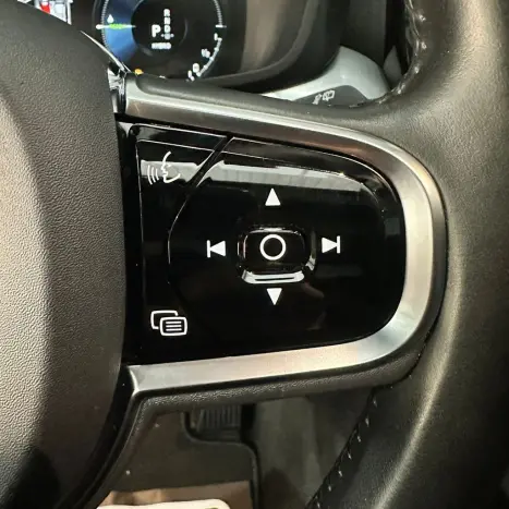 VOLVO XC60 2.0 16V 4P T8 HYBRID MOMENTUM AWD GEARTRONIC AUTOM�TICO, Foto 23