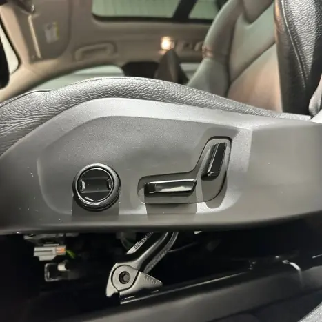 VOLVO XC60 2.0 16V 4P T8 HYBRID MOMENTUM AWD GEARTRONIC AUTOM�TICO, Foto 26