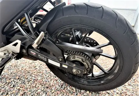 YAMAHA FZ 15 Fazer ABS, Foto 10