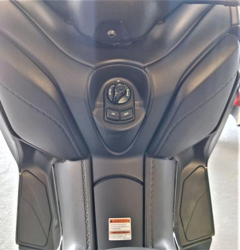 YAMAHA XMax 250 , Foto 2