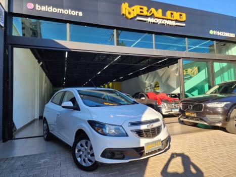 CHEVROLET Onix Hatch 1.4 4P FLEX LT, Foto 8