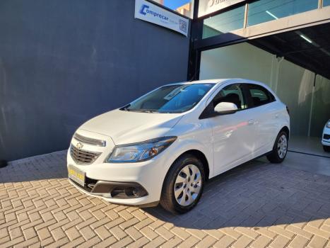 CHEVROLET Onix Hatch 1.4 4P FLEX LT, Foto 9