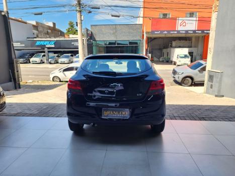 CHEVROLET Onix Hatch 1.4 4P FLEX LTZ, Foto 7