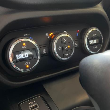 FIAT Toro 1.8 16V 4P FLEX FREEDOM AUTOMTICO, Foto 17