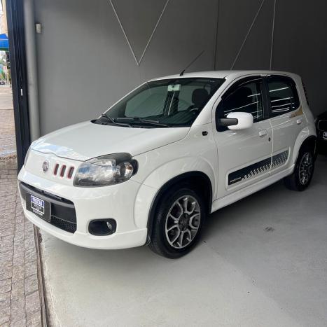 FIAT Uno 1.4 FLEX SPORTING, Foto 1