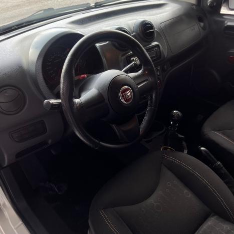 FIAT Uno 1.4 FLEX SPORTING, Foto 8