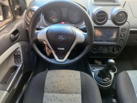 FORD Fiesta Hatch 1.0 4P FLEX, Foto 14