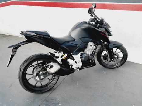 HONDA CB 300 F Twister FLEX ABS, Foto 3