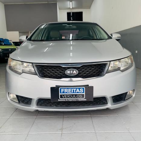 KIA Cerato Sedan 1.6 16V 4P E.283, Foto 2