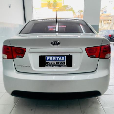 KIA Cerato Sedan 1.6 16V 4P E.283, Foto 5