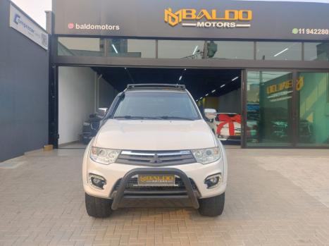 MITSUBISHI L 200 Triton 3.2 16V HPE 4X4 CABINE DUPLA TURBO DIESEL INTERCOOLER AUTOMTICO, Foto 2