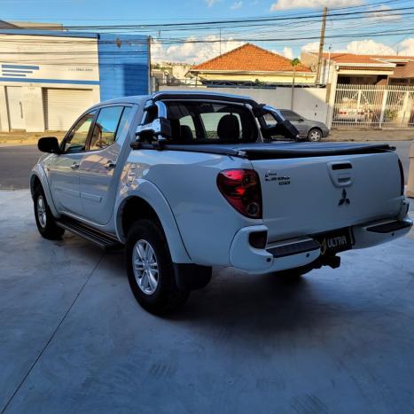 MITSUBISHI L 200 Triton 3.5 V6 HPE 4X4 FLEX CABINE DUPLA AUTOMTICO, Foto 3