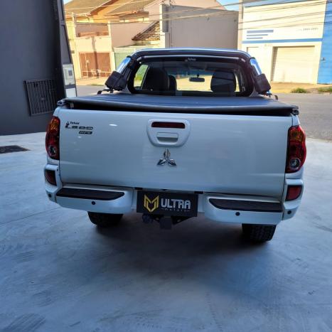 MITSUBISHI L 200 Triton 3.5 V6 HPE 4X4 FLEX CABINE DUPLA AUTOMTICO, Foto 8