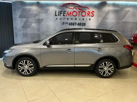 MITSUBISHI Outlander 3.0 V6 24V 4P GT 4X4 AUTOMTICO, Foto 3