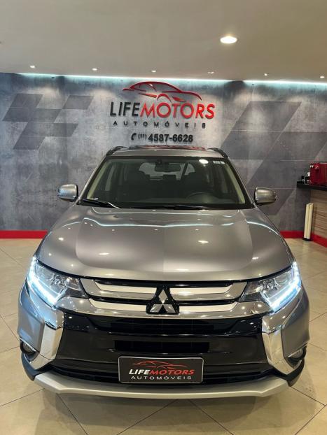 MITSUBISHI Outlander 3.0 V6 24V 4P GT 4X4 AUTOMTICO, Foto 7