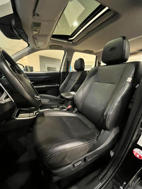 MITSUBISHI Outlander 3.0 V6 24V 4P GT 4X4 AUTOMTICO, Foto 15