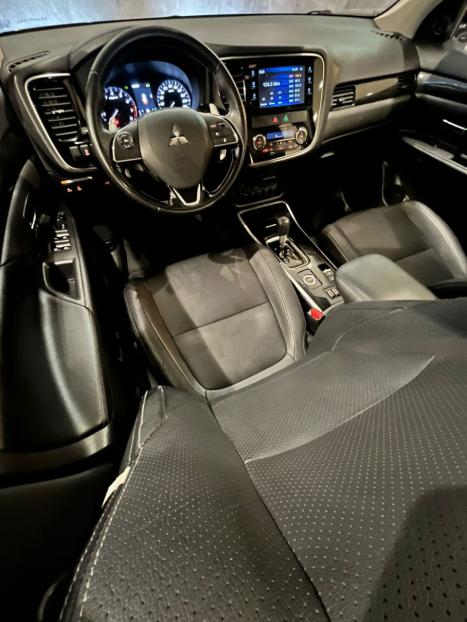 MITSUBISHI Outlander 3.0 V6 24V 4P GT 4X4 AUTOMTICO, Foto 16