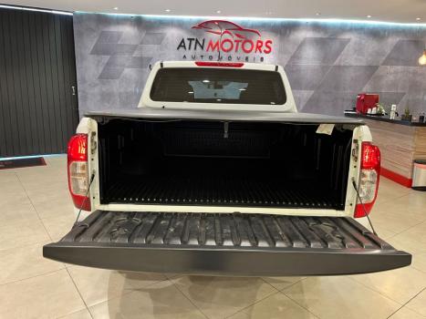 NISSAN Frontier 2.3 16V XE 4X4 CABINE DUPLA BI-TURBO DIESEL AUTOMTICO, Foto 8