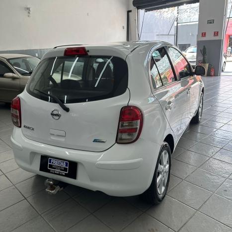 NISSAN March 1.6 16V 4P SV FLEX, Foto 6
