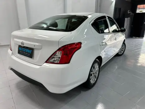 NISSAN Versa Sedan 1.0 4P FLEX S, Foto 6