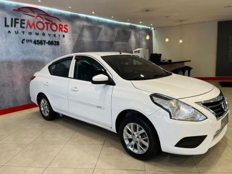 NISSAN Versa Sedan 1.0 4P FLEX S, Foto 1