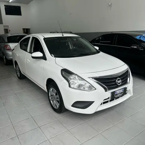 NISSAN Versa Sedan 1.0 4P FLEX S, Foto 2