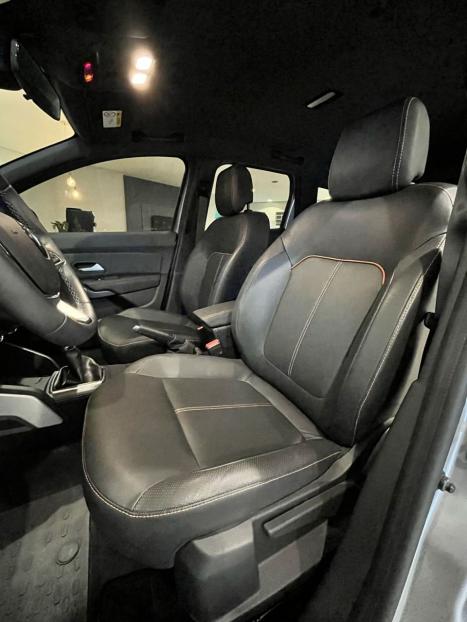 RENAULT Duster 1.3 16V 4P ICONIC TURBO TCe AUTOMTICO CVT, Foto 14