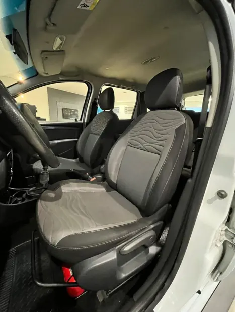 RENAULT Duster 2.0 16V 4P FLEX TECH ROAD, Foto 14
