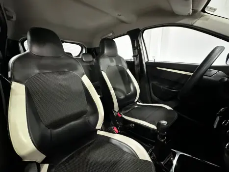 RENAULT Kwid 1.0 12V 4P SCE FLEX INTENSE, Foto 9