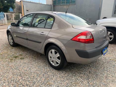 RENAULT Megane Sedan 1.6 16V 4P FLEX DYNAMIQUE, Foto 3