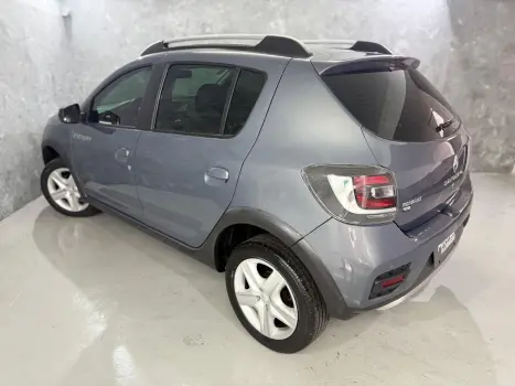 RENAULT Sandero 1.6 16V 4P FLEX SCE STEPWAY DINAMIQUE EASY-R AUTOMATIZADO, Foto 6