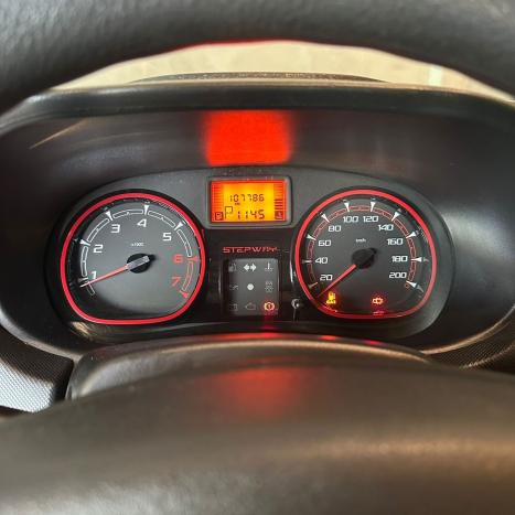 RENAULT Sandero 1.6 16V 4P FLEX STEPWAY AUTOMTICO, Foto 8