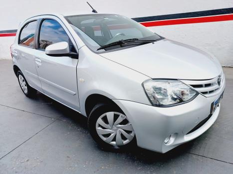 TOYOTA Etios Hatch 1.5 16V 4P FLEX XS, Foto 2