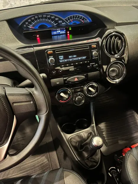 TOYOTA Etios Hatch 1.5 16V 4P FLEX XS, Foto 11