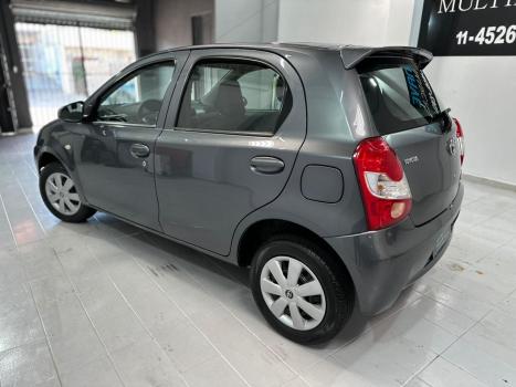 TOYOTA Etios Hatch 1.3 16V 4P FLEX X, Foto 6