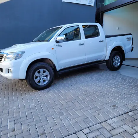 TOYOTA Hilux Caminhonete 3.0 4P SRV DIESEL CABINE DUPLA, Foto 6