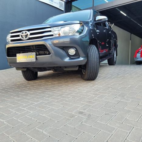 TOYOTA Hilux Caminhonete 2.7 16V 4P SRV FLEX 4X4  CABINE DUPLA AUTOMTICO, Foto 10