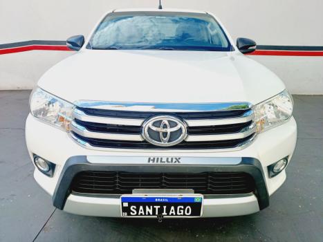 TOYOTA Hilux Caminhonete 2.8 16V 4P SR 4X4 DIESEL CABINE DUPLA AUTOMTICO, Foto 4