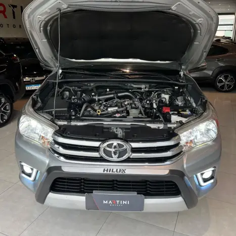 TOYOTA Hilux Caminhonete 2.7 16V 4P SRV FLEX 4X4  CABINE DUPLA AUTOMTICO, Foto 19