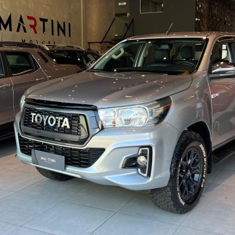 TOYOTA Hilux Caminhonete 2.8 16V SRV 4X4 DIESEL CABINE DUPLA AUTOMTICO, Foto 2