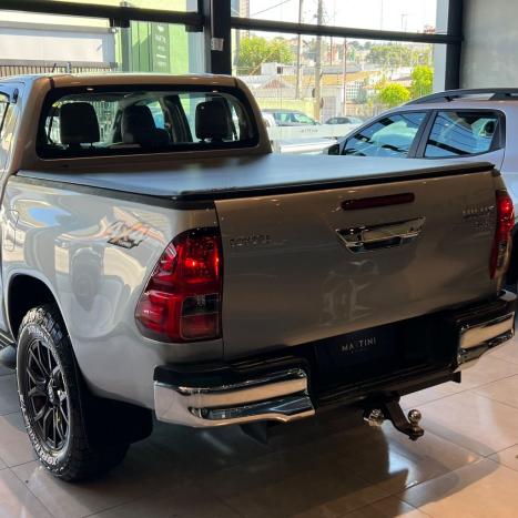 TOYOTA Hilux Caminhonete 2.8 16V SRV 4X4 DIESEL CABINE DUPLA AUTOMTICO, Foto 6