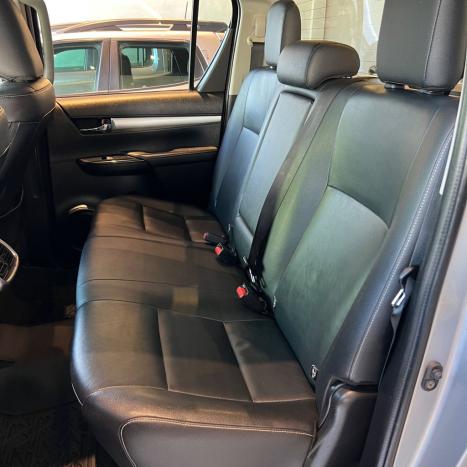 TOYOTA Hilux Caminhonete 2.8 16V SRV 4X4 DIESEL CABINE DUPLA AUTOMTICO, Foto 16