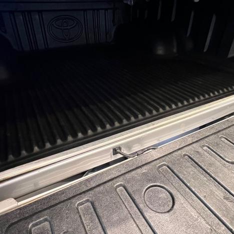 TOYOTA Hilux Caminhonete 2.8 16V SRV 4X4 DIESEL CABINE DUPLA AUTOMTICO, Foto 19