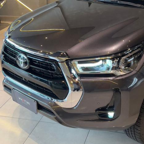 TOYOTA Hilux Caminhonete 2.8 16V 4P SR 4X4 DIESEL CABINE DUPLA AUTOMTICO, Foto 4