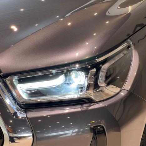 TOYOTA Hilux Caminhonete 2.8 16V 4P SR 4X4 DIESEL CABINE DUPLA AUTOMTICO, Foto 5