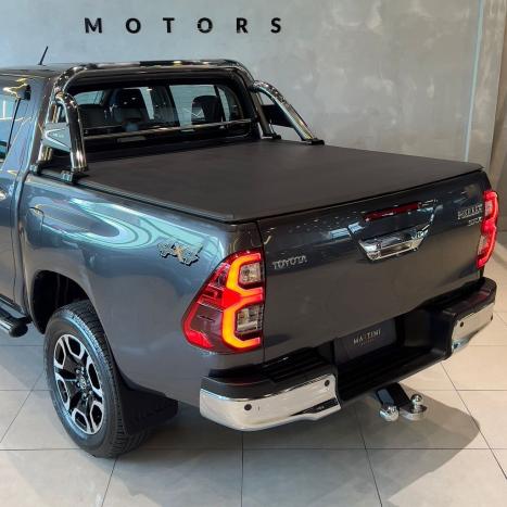 TOYOTA Hilux Caminhonete 2.8 16V 4P SR 4X4 DIESEL CABINE DUPLA AUTOMTICO, Foto 9
