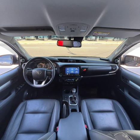 TOYOTA Hilux Caminhonete 2.8 16V 4P SR 4X4 DIESEL CABINE DUPLA AUTOMTICO, Foto 13